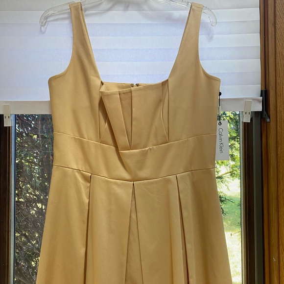 Cute, Flirty Calvin Klein Pleated A-line Dress - Picture 3 of 6
